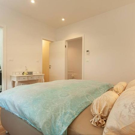 Apartment Capo D'Oro Rovinj Bagian luar foto